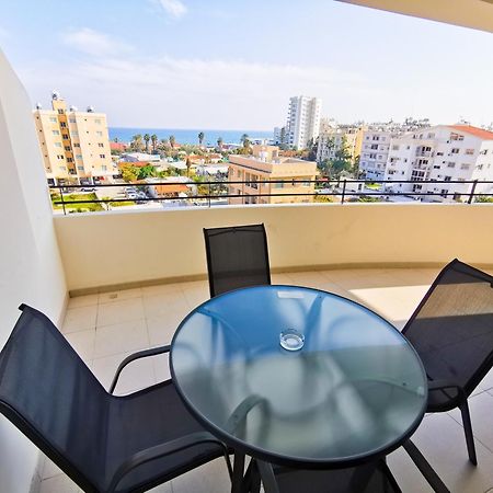 License To Chill Apartment Ларнака Экстерьер фото
