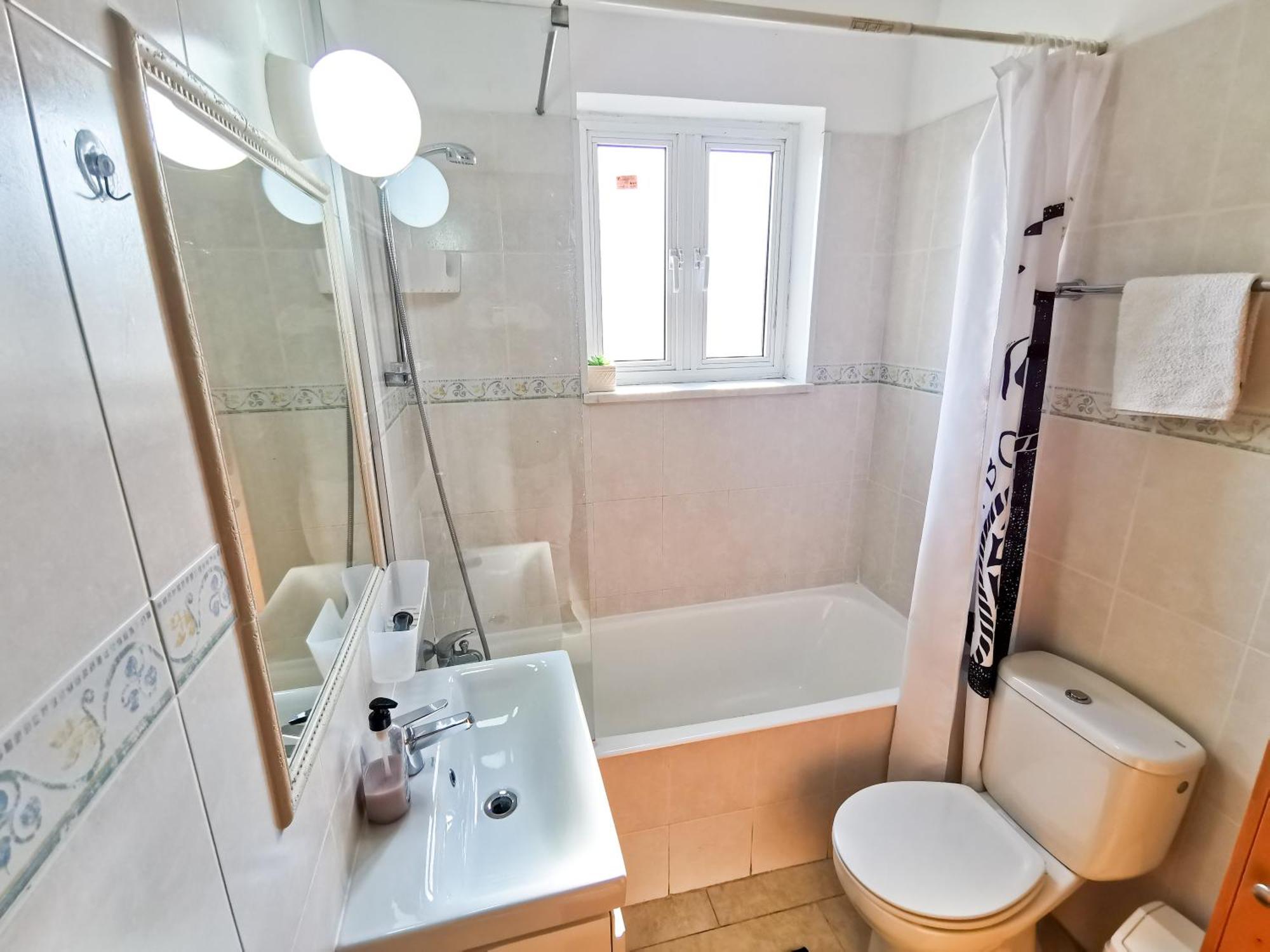 License To Chill Apartment Ларнака Экстерьер фото
